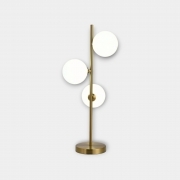 Lampada da Tavolo Minimalista con 3 Sfere in Vetro Bianco opalino Design Elegante per Illuminare e Decorare Spazi Interni Adatta a Comodini Scrivanie e Tavolini Altezza 61 cm